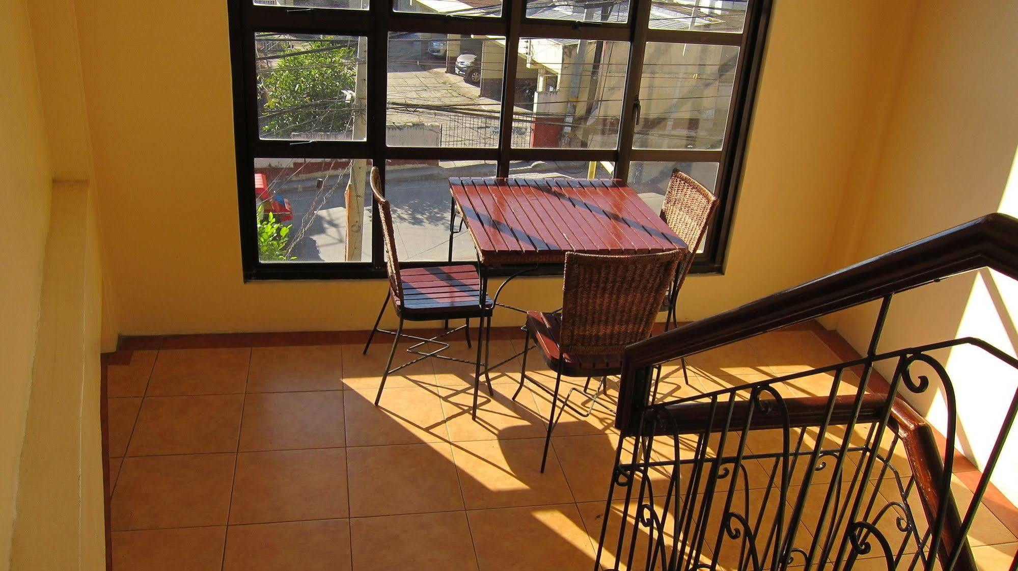 Darunday Manor Hotel Tagbilaran City Exterior photo